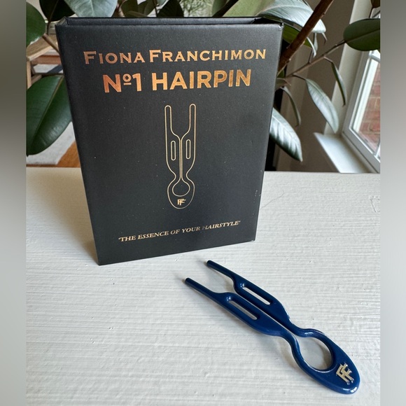 Fiona Franchimon No 1 Hairpin Royal Blue - New With Original Box - Picture 1 of 8